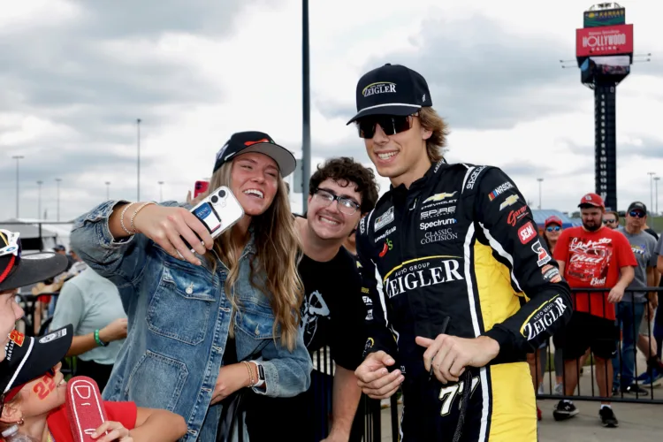 NASCAR shrugs off fisticuffs, embraces rugged past